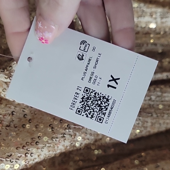 Forever 21 Plus size sequin mini dress - Picture 5 of 8